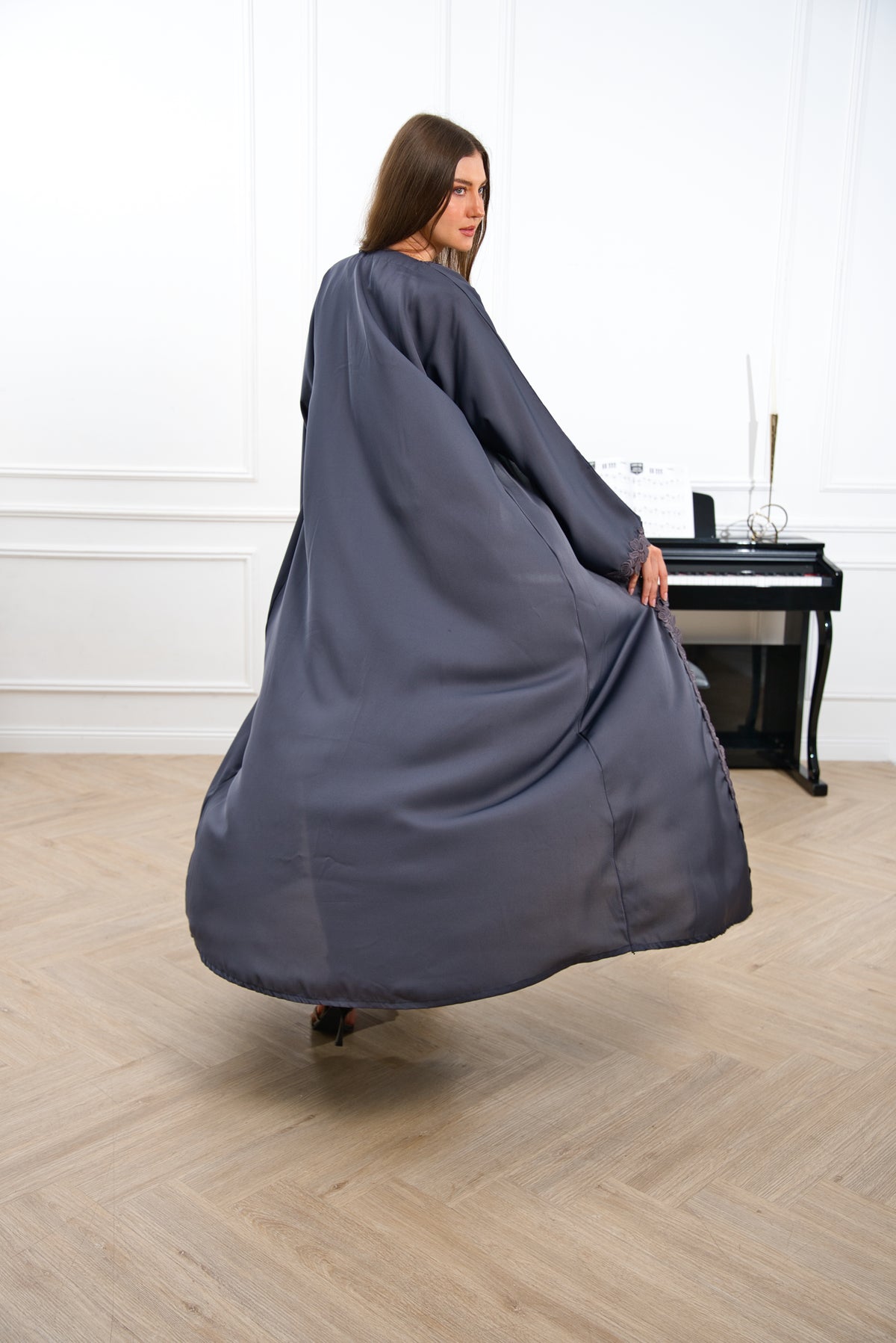 A004 Nardo Grey Floral Abaya