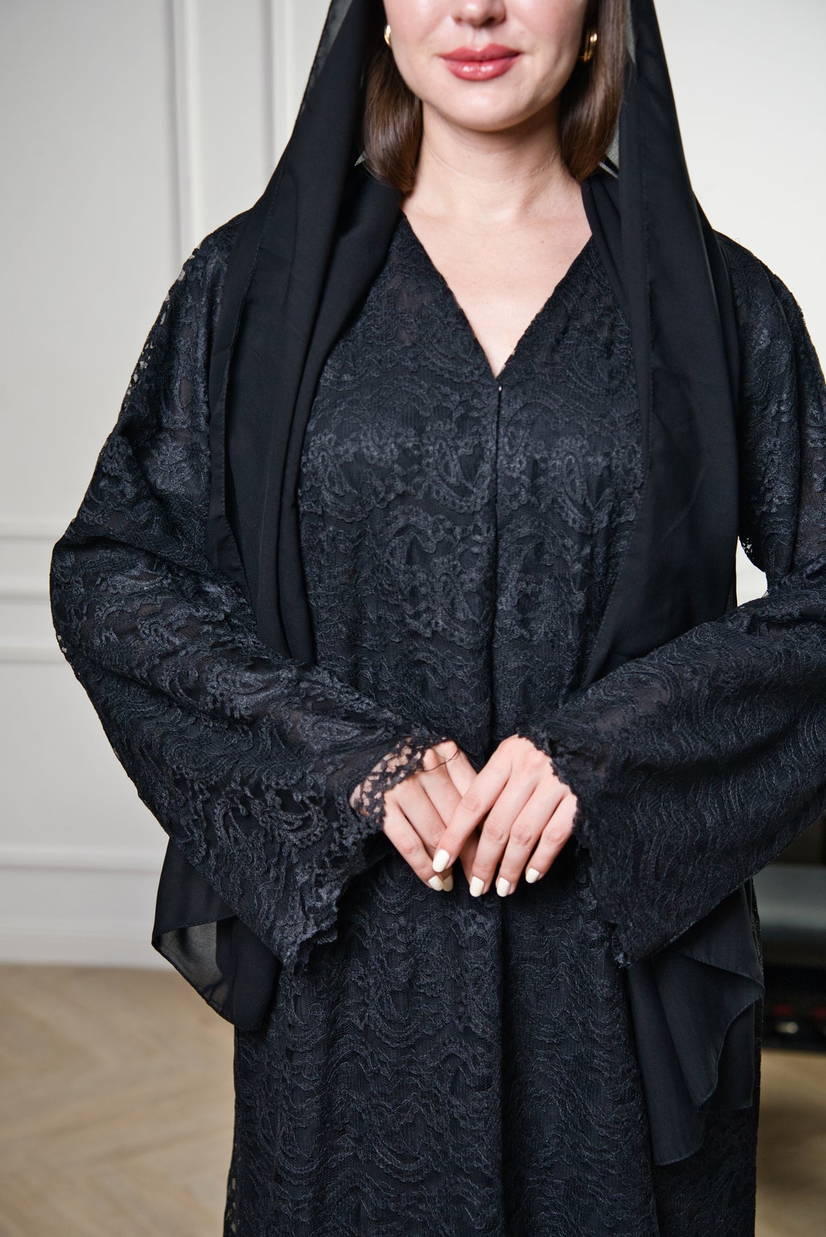 A014 Black Dantelle Abaya