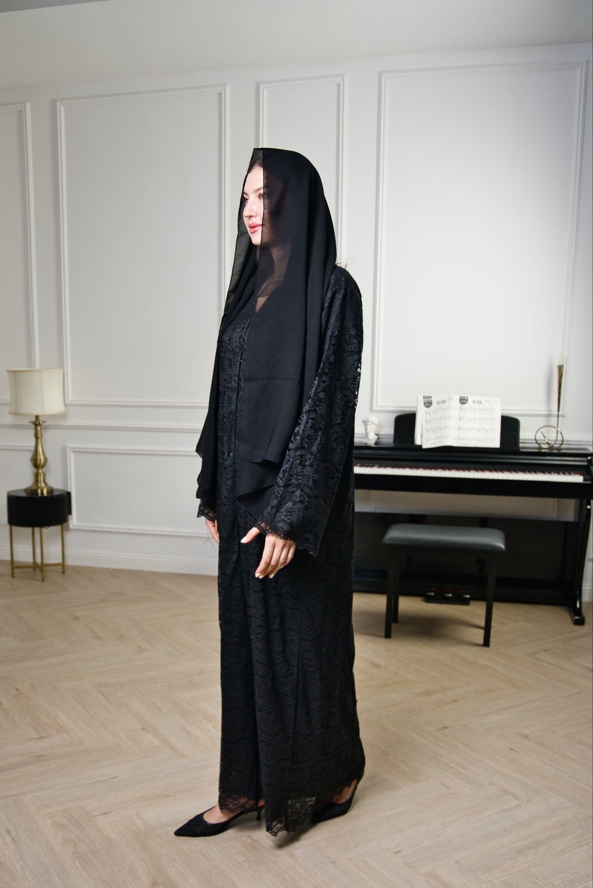 A014 Black Dantelle Abaya