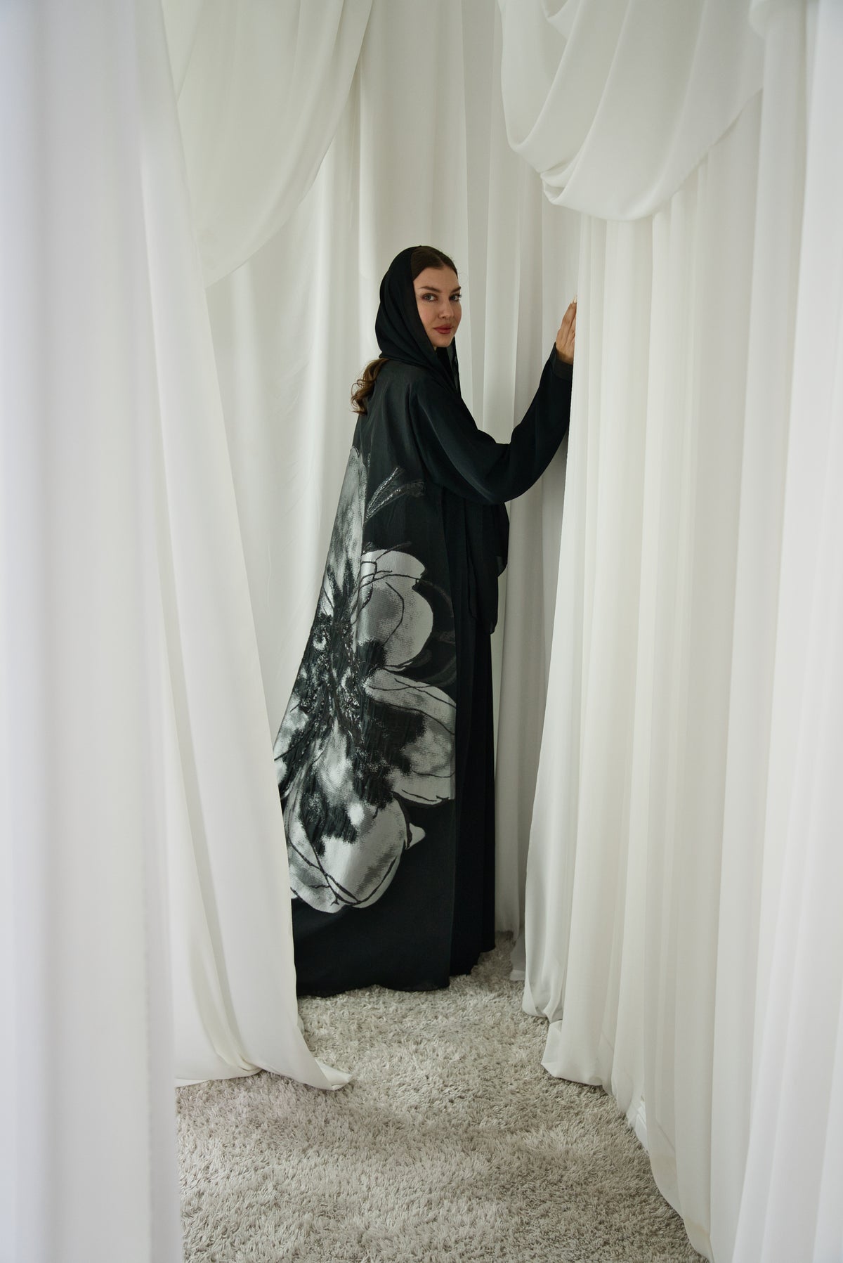 A018 Grey Flower Canvas Abaya