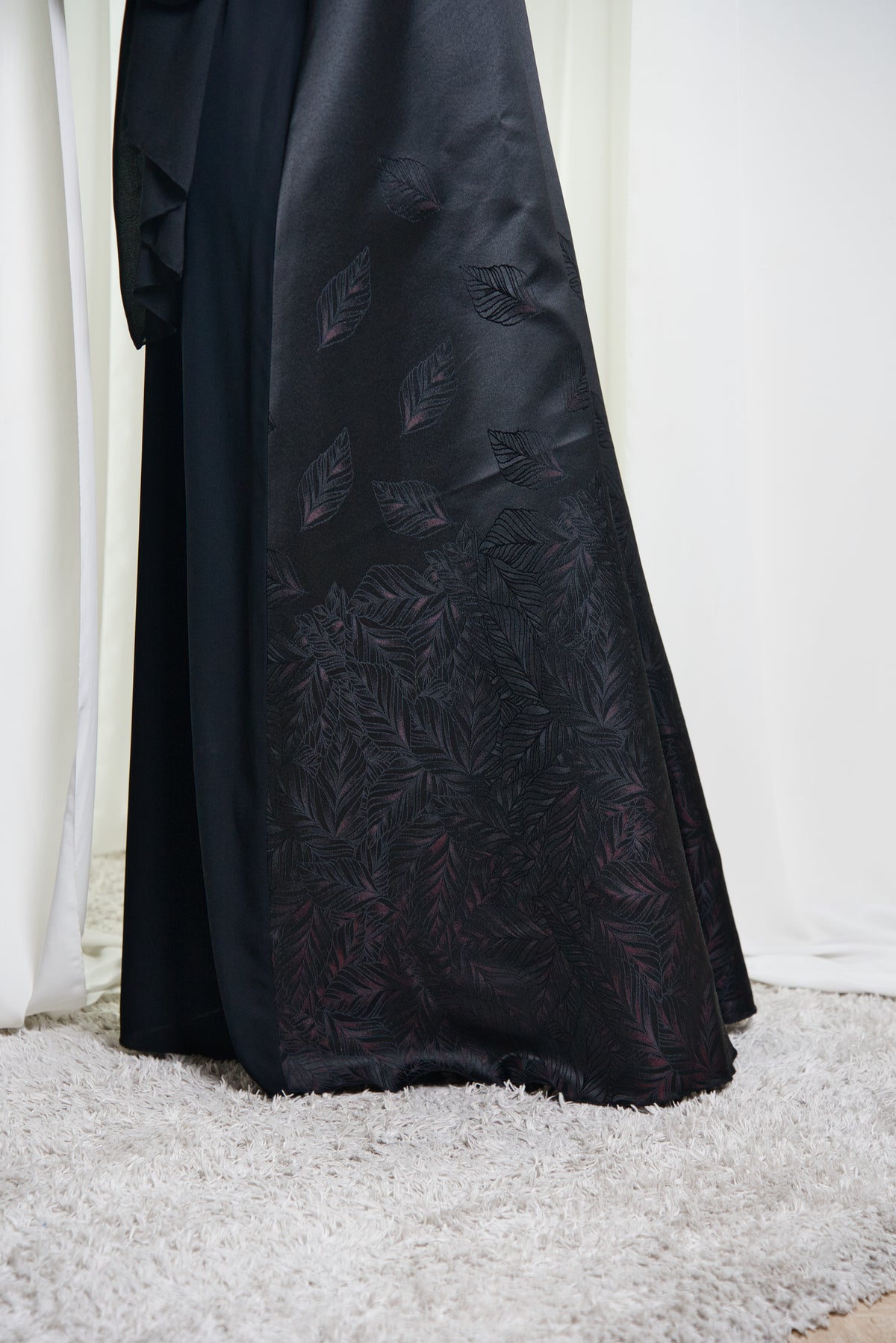 A024 Purple Leaf Canvas Abaya
